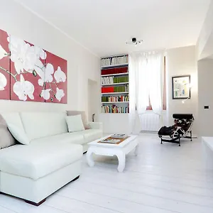 https://cozy-colosseo-my-extra-home.it-romehotels.com